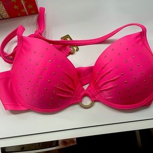 Swimming push-up bra